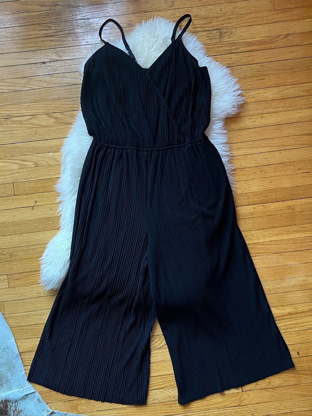 Black Pleated Wide-Leg Cropped Jumpsuit